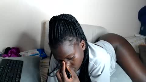 Snapshot of chichie_ chatting on July 30, 2026, 4:55 am chichie_ online show from July 30, 2026, 4:55 am