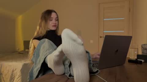 Snapshot of chillgoddess chatting on July 10, 2026, 10:07 am Goddess Vika - owner of all ur money online show from July 10, 2026, 10:07 am