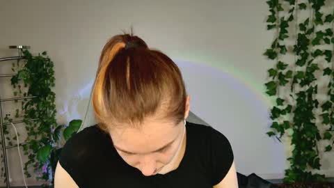 Bella online show from April 17, 2026, 9:23 am