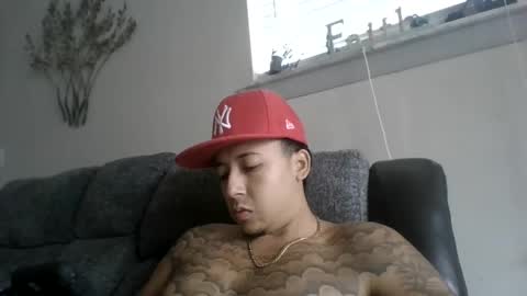 Snapshot of chino880172 chatting on January 11, 2025, 7:38 pm CHINO online show from January 11, 2025, 7:38 pm