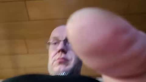 chipa69 online show from November 27, 2025, 7:32 am