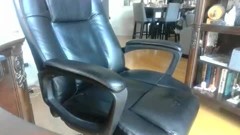 chiphoneman online show from October 29, 2025, 6:09 pm