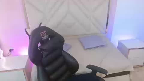 chipi_tay online show from September 24, 2025, 3:26 pm