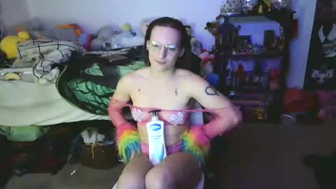 Snapshot of chippiesbedroom chatting on February 27, 2026, 6:57 am Chip 3 online show from February 27, 2026, 6:57 am