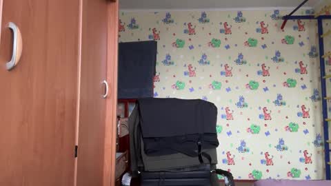 chiraq1945 online show from December 20, 2025, 7:48 am