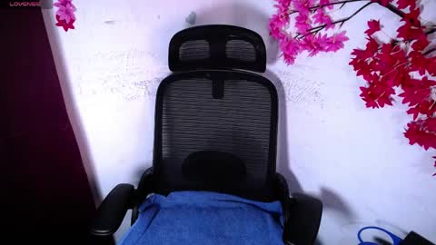 Snapshot of chleo_rosse chatting on March 29, 2026, 6:08 pm chleo_rosse online show from March 29, 2026, 6:08 pm