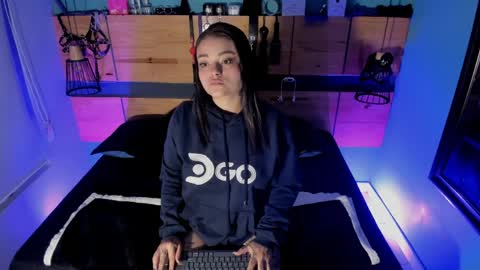 Chloeallennn  online show from April 11, 2026, 9:13 am