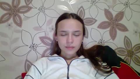 chloe45673 online show from May 19, 2026, 7:31 pm