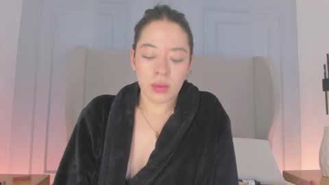 Snapshot of chloe_dee_ chatting on May 31, 2026, 6:09 pm Chloe online show from May 31, 2026, 6:09 pm