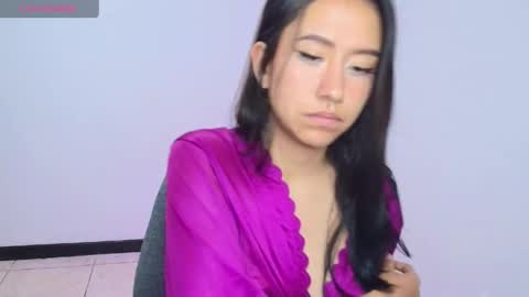 chloe_desire11 online show from May 13, 2026, 10:23 am