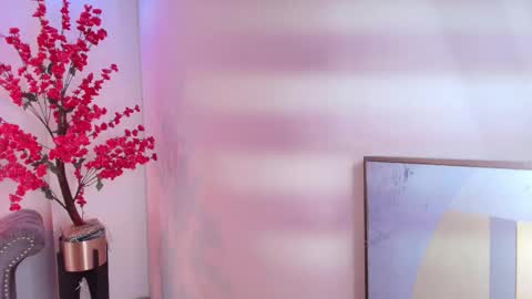 Chloe online show from February 19, 2026, 11:50 am