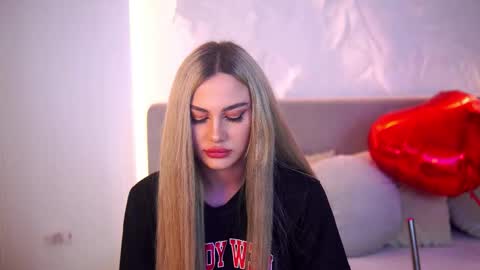 Chloe GraceeX online show from February 16, 2026, 6:59 pm