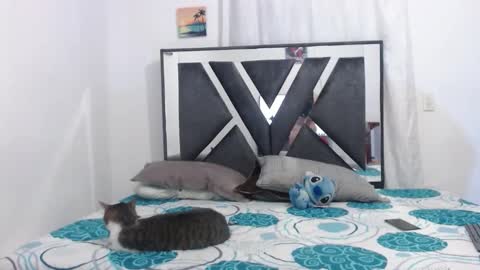 Chloe and Danna online show from March 11, 2026, 12:16 am