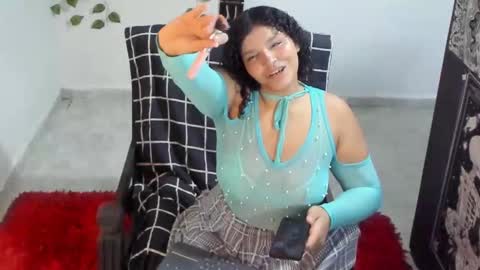 chloe_kisses online show from October 28, 2025, 11:47 am