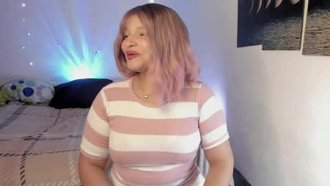 Snapshot of chloe_kisses chatting on May 2, 2026, 11:37 am chloe_kisses online show from May 2, 2026, 11:37 am