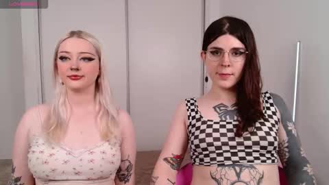 Chloe Levine online show from November 16, 2025, 8:36 pm