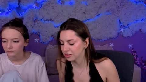 chloe_ley online show from March 19, 2026, 8:35 pm