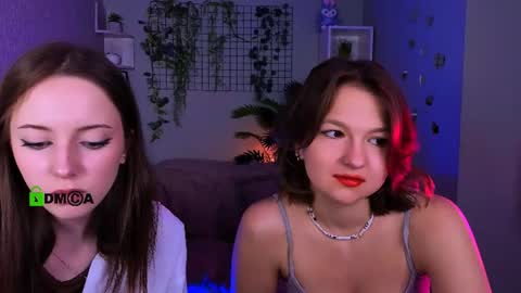 Snapshot of chloe_ley chatting on June 15, 2026, 7:05 pm chloe_ley online show from June 15, 2026, 7:05 pm