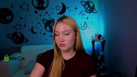 Snapshot of chloe_ley chatting on June 22, 2026, 3:25 am chloe_ley online show from June 22, 2026, 3:25 am