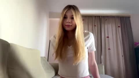 hloe online show from March 29, 2026, 1:11 pm