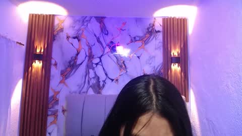 chloe_smith5 online show from December 2, 2025, 3:18 pm