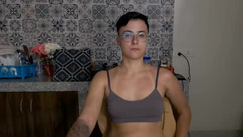 Eva and Sandra online show from February 20, 2025, 4:57 pm