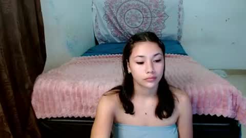 Snapshot of chloe_xsex chatting on July 2, 2026, 9:37 am chloe_xsex online show from July 2, 2026, 9:37 am