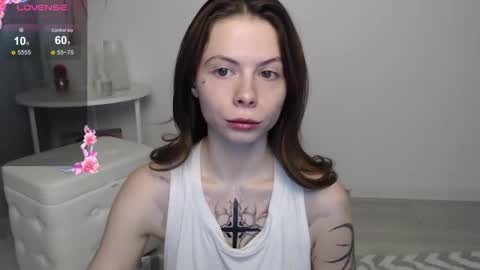 Chloe online show from January 9, 2026, 7:04 pm