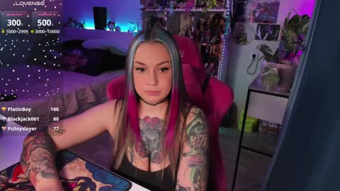 Snapshot of chloekohaku chatting on February 6, 2025, 11:32 am ChloeKohaku online show from February 6, 2025, 11:32 am