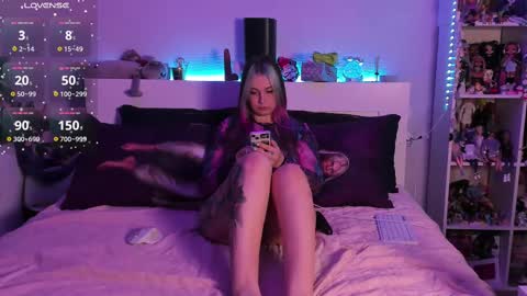 Snapshot of chloekohaku chatting on February 24, 2025, 3:44 am ChloeKohaku online show from February 24, 2025, 3:44 am