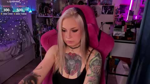 Snapshot of chloekohaku chatting on October 15, 2025, 6:46 am ChloeKohaku online show from October 15, 2025, 6:46 am