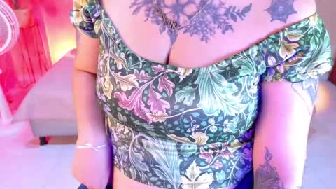 Chloe rosse online show from May 5, 2026, 1:35 am