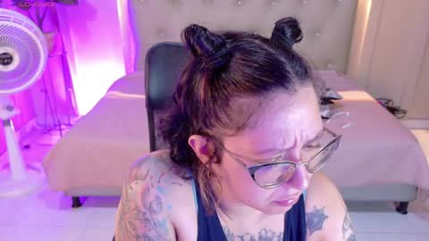 Chloe rosse online show from May 21, 2026, 1:34 am