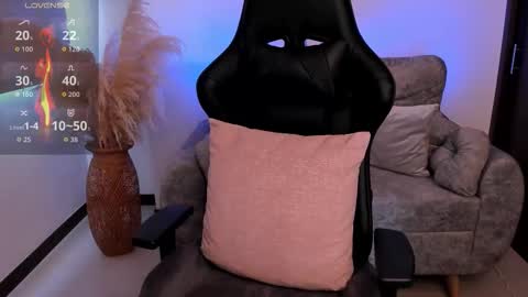 Laura online show from March 9, 2026, 4:00 pm