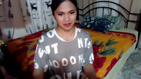 Snapshot of chloesmithxx chatting on June 2, 2026, 6:10 pm chloesmithxx online show from June 2, 2026, 6:10 pm