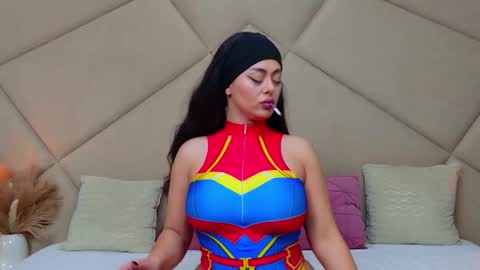 Chloe Vee online show from October 31, 2025, 6:03 am