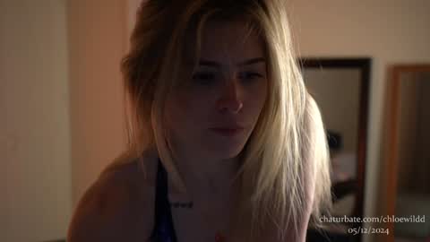 Chloe  online show from December 5, 2024, 10:01 pm