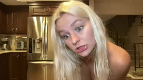 Chloe Babe online show from May 16, 2026, 10:36 am