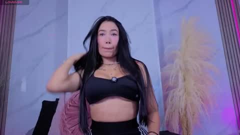 Chlooe online show from April 6, 2026, 2:31 am