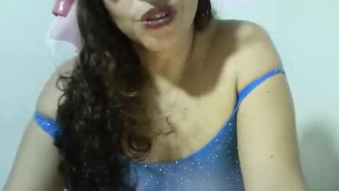 chochohot45 online show from February 20, 2025, 12:08 am