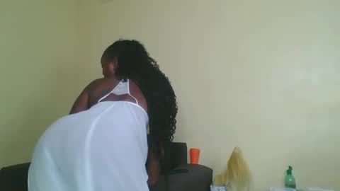 Snapshot of choco_baeb chatting on January 17, 2025, 9:06 pm nei online show from January 17, 2025, 9:06 pm