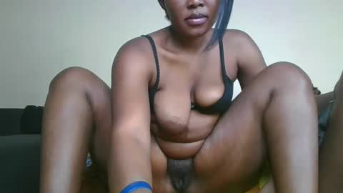 Snapshot of choco_baeb chatting on February 26, 2025, 9:27 pm nei online show from February 26, 2025, 9:27 pm