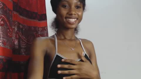 Snapshot of choco_petitqueen chatting on December 13, 2024, 8:09 am choco_petitqueen online show from December 13, 2024, 8:09 am