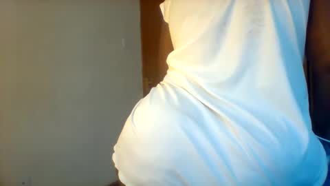 chocobabe002 online show from April 9, 2026, 6:52 am