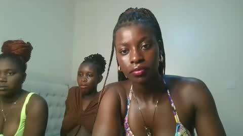 Iva online show from October 17, 2025, 9:06 pm