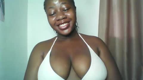 chocolateassgirl61 online show from February 13, 2026, 8:21 am