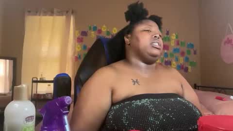 Snapshot of chocolatebunnyxx69 chatting on June 10, 2026, 4:39 pm Melina online show from June 10, 2026, 4:39 pm