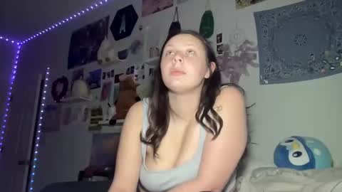 chocolatevanillaswirl3 online show from February 10, 2026, 1:43 am