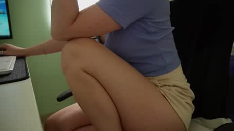 Happy flower online show from September 15, 2025, 12:16 pm