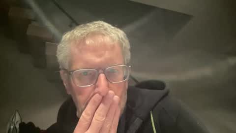 Snapshot of choupipat1 chatting on March 1, 2025, 10:31 pm choupipat1 online show from March 1, 2025, 10:31 pm